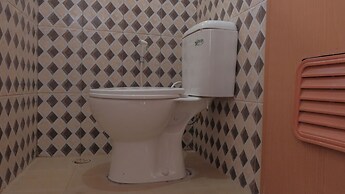 OYO 1692 Villa Akbar 3