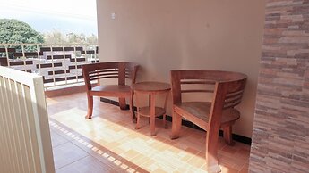 OYO 1692 Villa Akbar 3