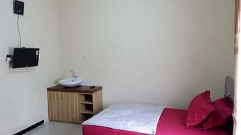 OYO 1692 Villa Akbar 3