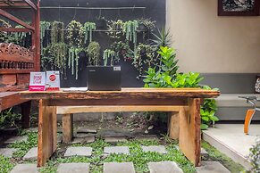 OYO 1692 Villa Akbar 3