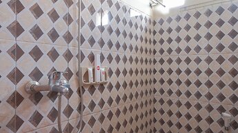 OYO 1692 Villa Akbar 3