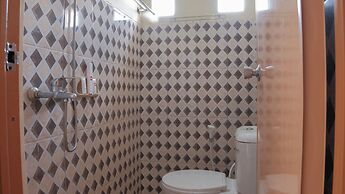 OYO 1692 Villa Akbar 3