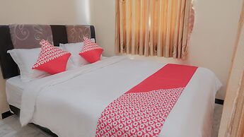 OYO 1692 Villa Akbar 3