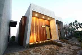 Visby Jeju Palm Village