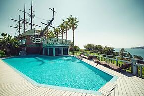 Visby Jeju Palm Village