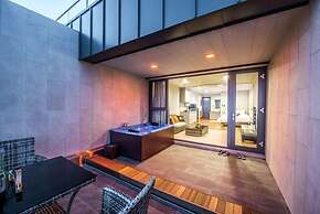 Visby Jeju Palm Village