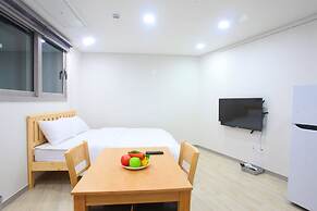 Sea and Star Pension