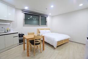 Sea and Star Pension