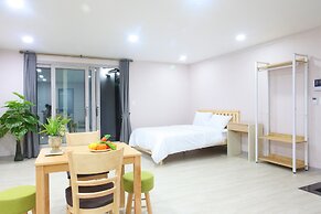 Sea and Star Pension