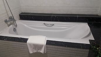 Mingalar Thiri Hotel