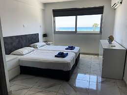Nissi Adonis Suites