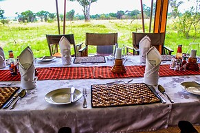 Serengeti Savannah Camps