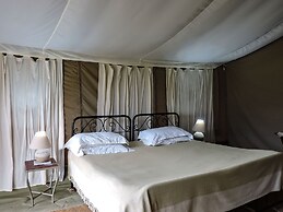 Serengeti Savannah Camps
