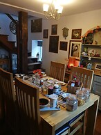 Yr  Hen Farcdy Bed & Breakfast