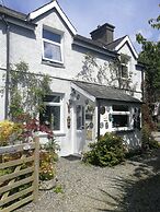 Yr  Hen Farcdy Bed & Breakfast