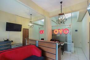 OYO 2103 Lauv Room 2 Grand Centerpoint Tower B