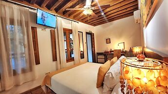 Entre Dos Aguas Hotel Boutique