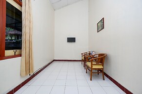 OYO Capital O 1808 New Bandungan Indah