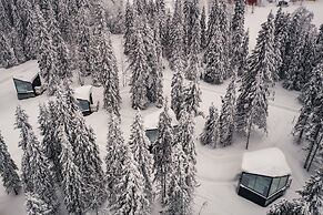Magical Pond Nature Igloos