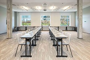 Park Inn by Radisson Vilnius Airport Hotel & Conference Centre