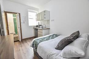 OYO Regency Guest House Manchester North