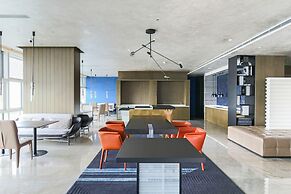 Crowne Plaza Shenzhen World Exhibition and Convention Center by IHG