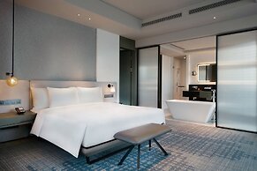 Crowne Plaza Shenzhen World Exhibition and Convention Center by IHG