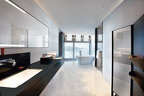 Crowne Plaza Shenzhen World Exhibition and Convention Center by IHG