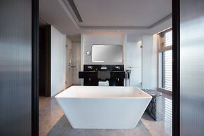 Crowne Plaza Shenzhen World Exhibition and Convention Center by IHG