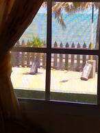 Pal's on the Beach - A Gold Standard Hotel