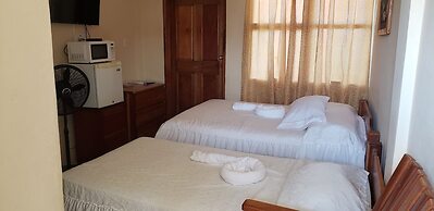 Pal's on the Beach - A Gold Standard Hotel