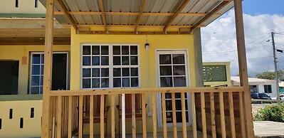 Pal's on the Beach - A Gold Standard Hotel