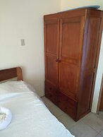 Pal's on the Beach - A Gold Standard Hotel