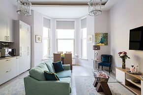 Cromwell Road Apartments