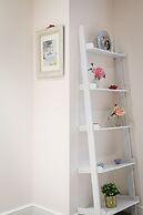 Cromwell Road Apartments