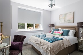 Cromwell Road Apartments