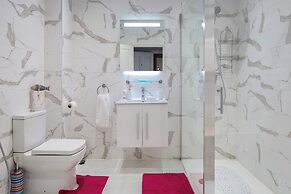 Cromwell Road Apartments