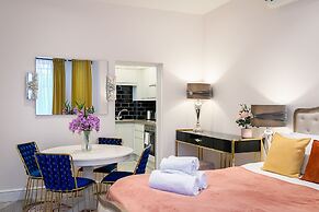 Cromwell Road Apartments