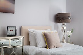 Cromwell Road Apartments