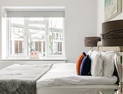 Cromwell Road Apartments