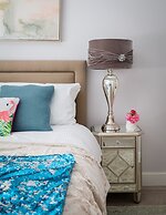 Cromwell Road Apartments