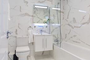 Cromwell Road Apartments