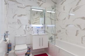 Cromwell Road Apartments