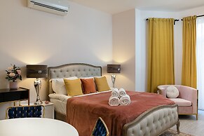 Cromwell Road Apartments