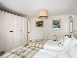 Angorfa - Trearddur Bay