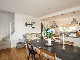 Angorfa - Trearddur Bay