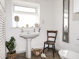 Angorfa - Trearddur Bay