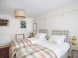 Angorfa - Trearddur Bay