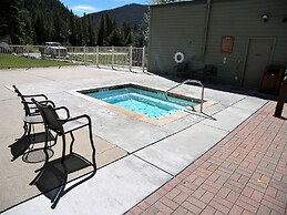 Edgewater Studio One bath EWJP