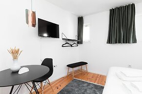 Porto Belomonte Studios